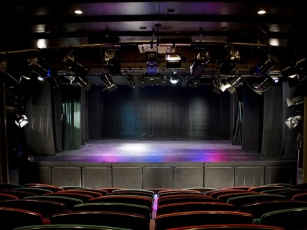 Grand stage LGL