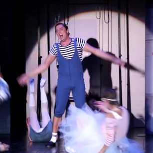 Watch Out,  Here Comes Pippi!