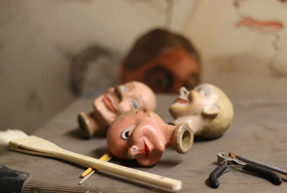 Lutkologija - Po dolgem in počez o lutkovni umetnosti