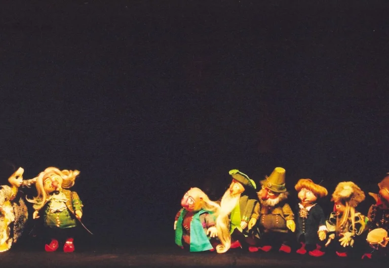 Odprašeno: Sneguljčica (2001)