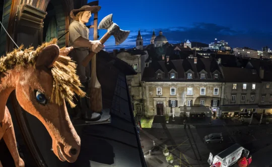 Skriti kotički, izven