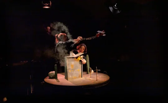 Hiša iz pločevine, zaključena