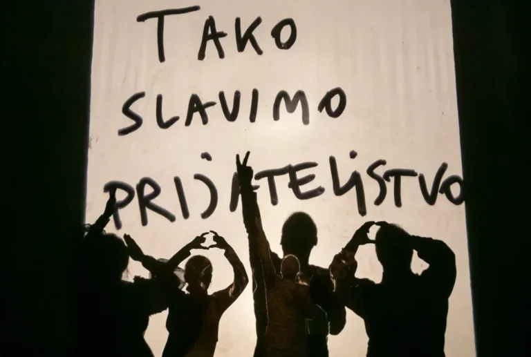 Pisma z roba gozda