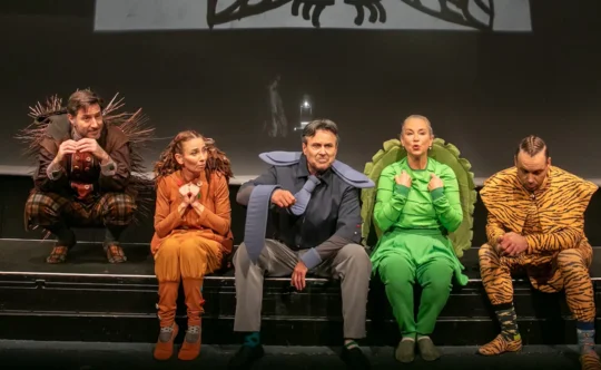 Pisma z roba gozda, izven