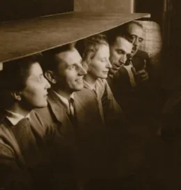 ... glas so jim posojali igralci pod odrom ...  (Vida Kastelic, Nace Simončič, Vera Stich, Jože Šorn, France Gajeta)